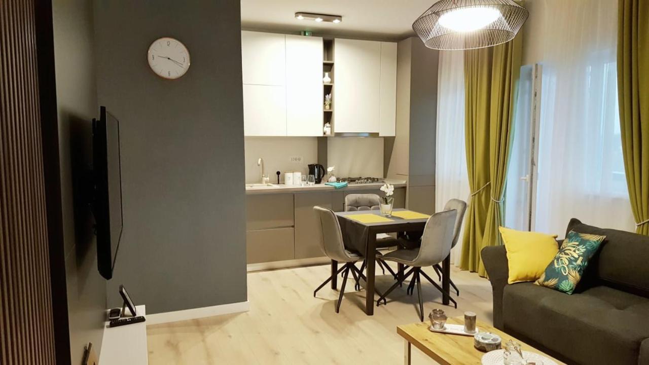 Elias Central Apartment - 2 Bedrooms & Free Parking Oradea Exteriér fotografie