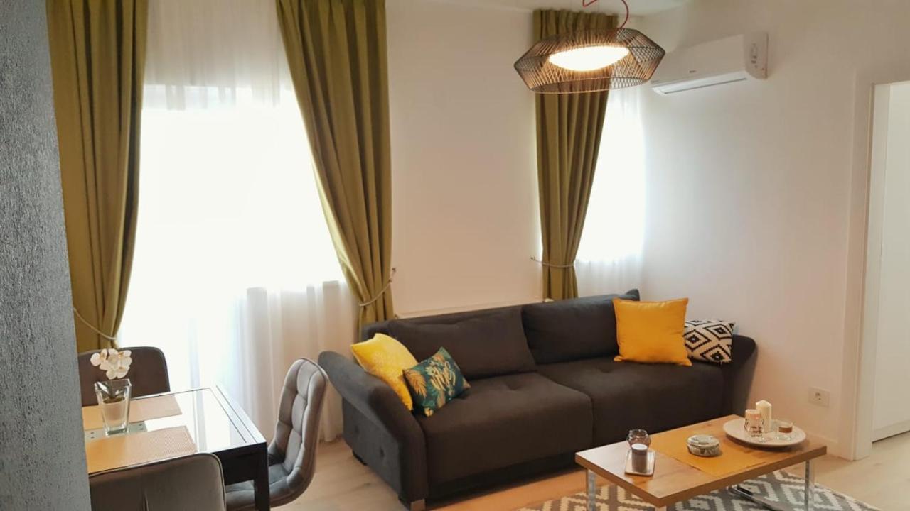 Elias Central Apartment - 2 Bedrooms & Free Parking Oradea Exteriér fotografie