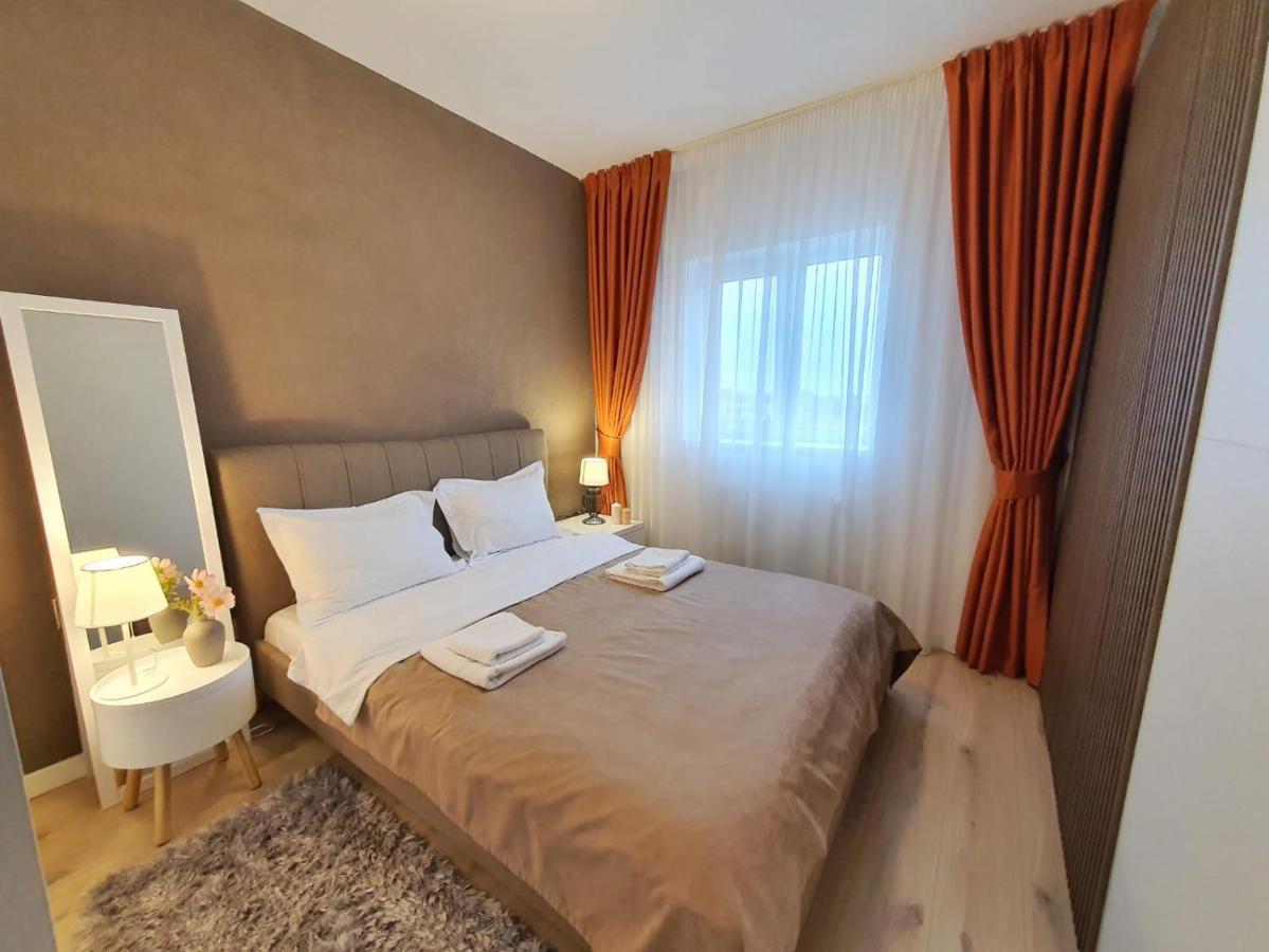 Elias Central Apartment - 2 Bedrooms & Free Parking Oradea Exteriér fotografie