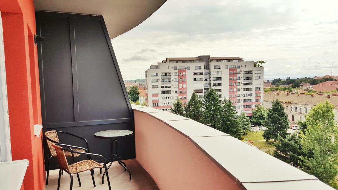 Elias Central Apartment - 2 Bedrooms & Free Parking Oradea Exteriér fotografie